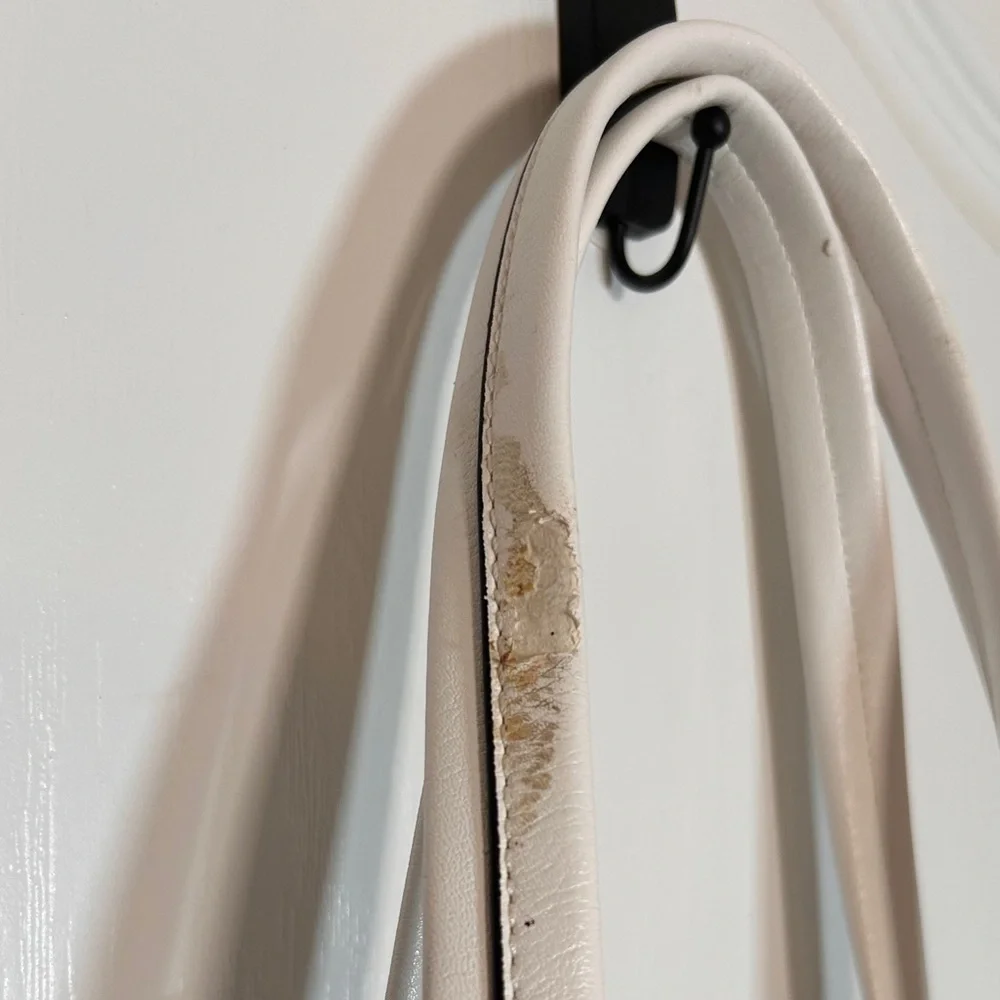 Vera Wang White Floral Baymar Tote